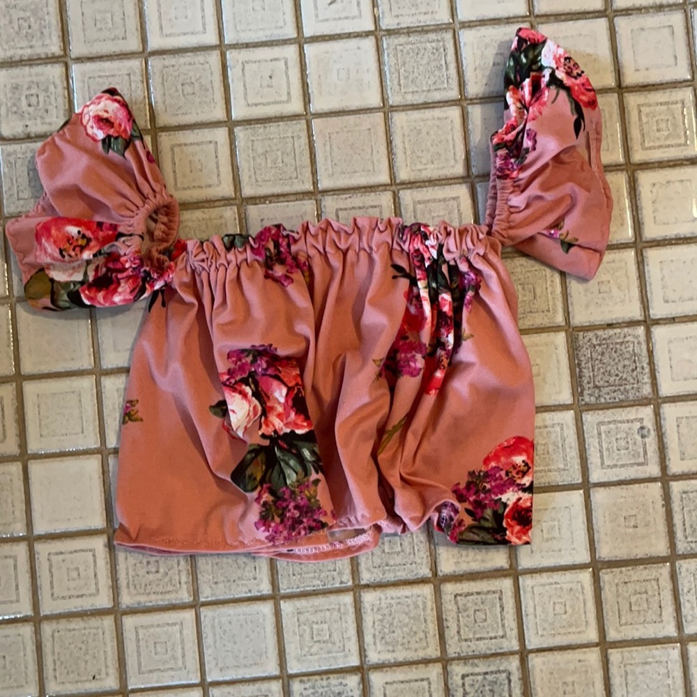 Super soft off shoulder toddler shirt 1-2t